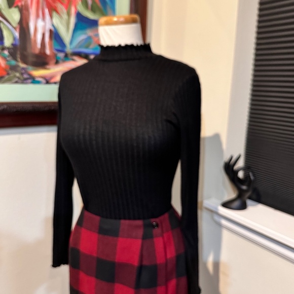 Bufalo Plaid Red & Black Wool Wrap Skirt by Coldwater Creek - size 6 - Picture 2 of 15